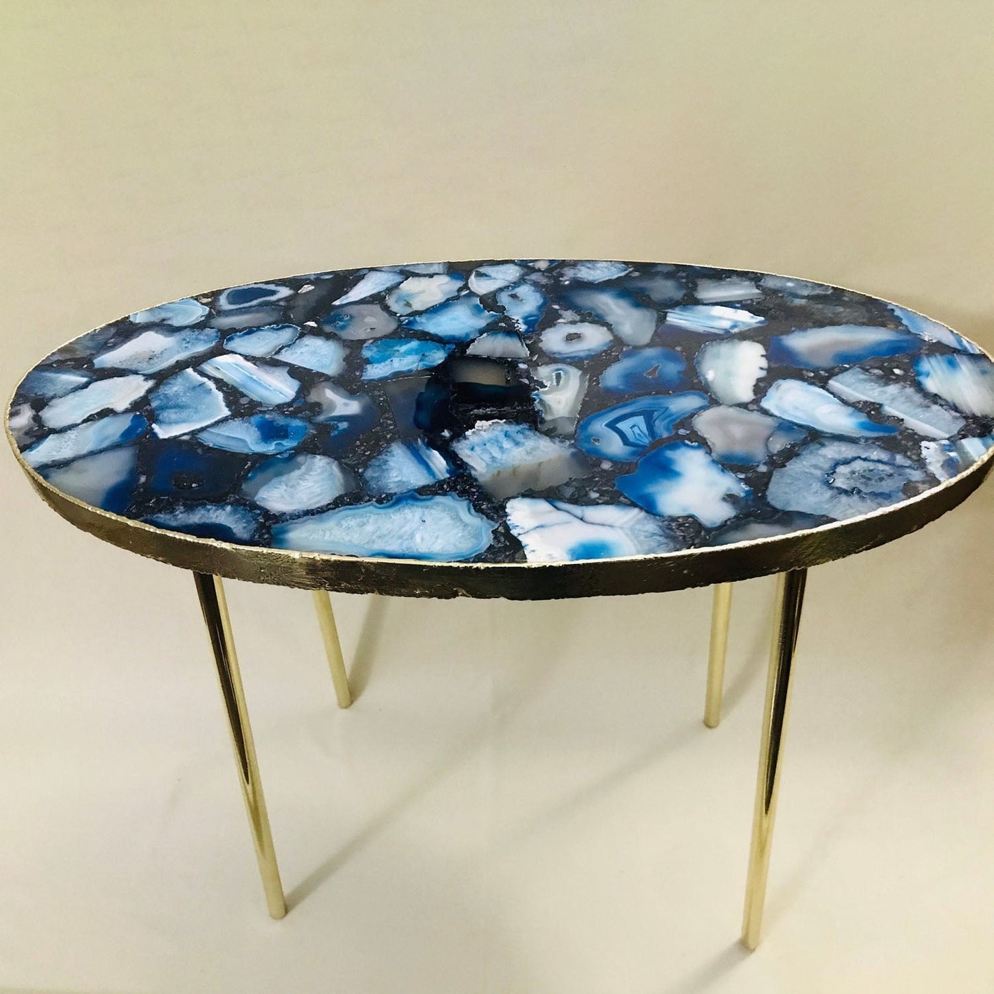 Blue Oval Agate Gemstone/Quartz Table