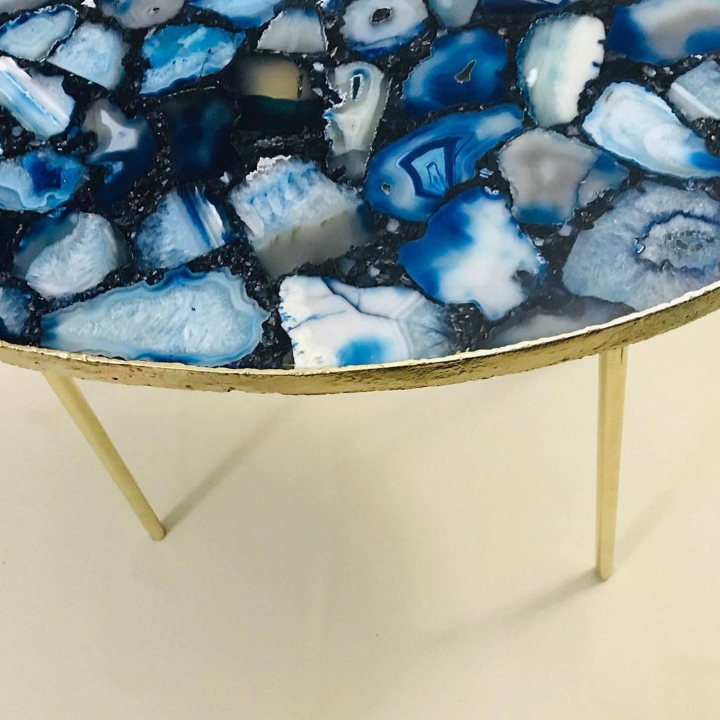 Blue Oval Agate Gemstone/Quartz Table