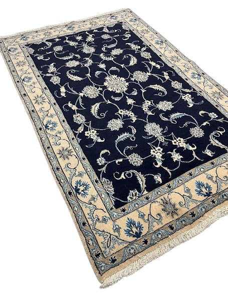 Nain Persian Vintage Hand Knotted Wool Rug - 160 x 120 cm